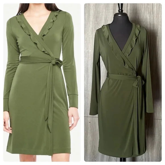 green emerald velvet dress Shop Ann Taylor clothing and handbags at SilkRoll. Trade with us!